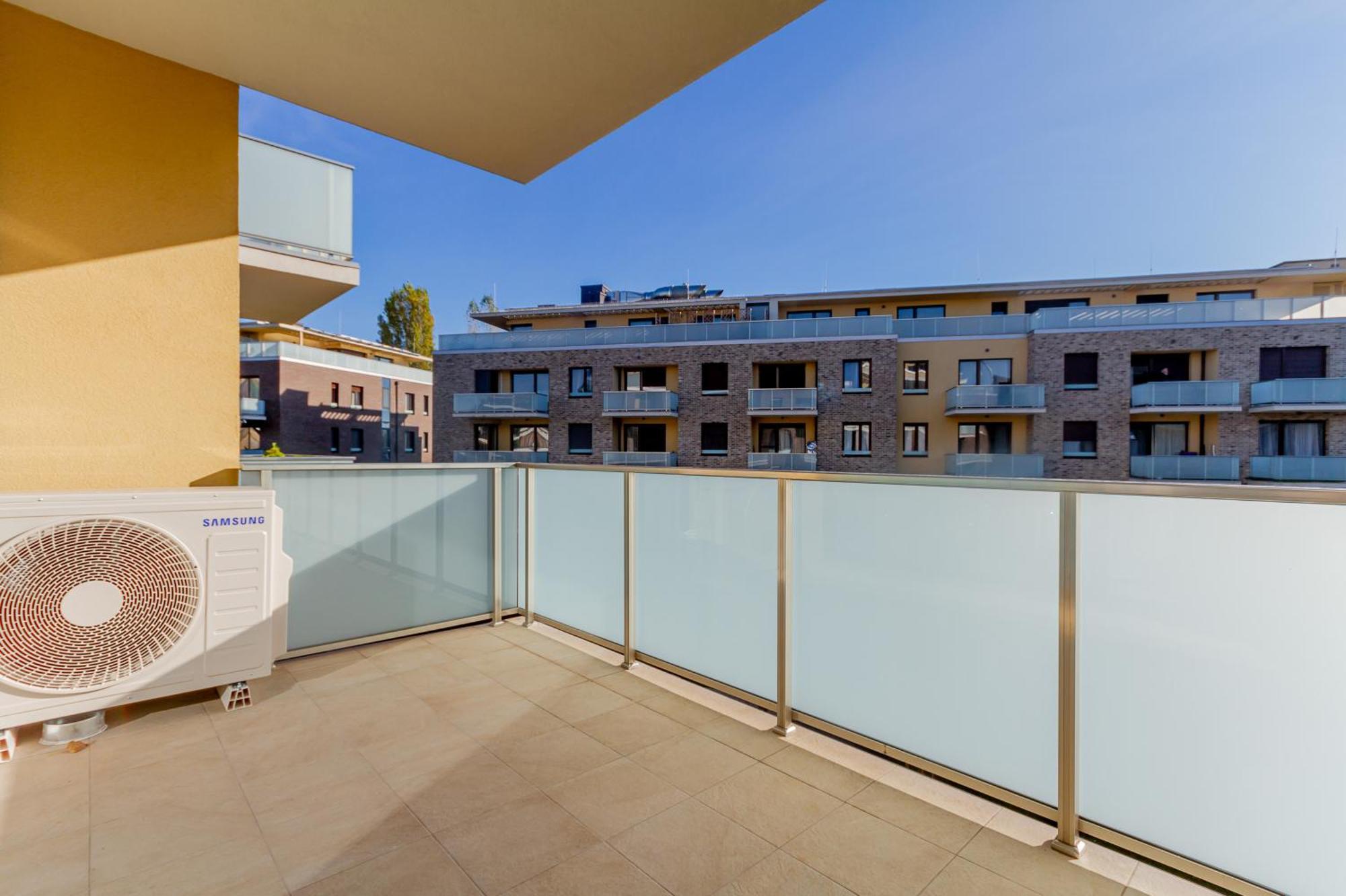 Luxury Cordia Apartment With Free Parking بودابست المظهر الخارجي الصورة